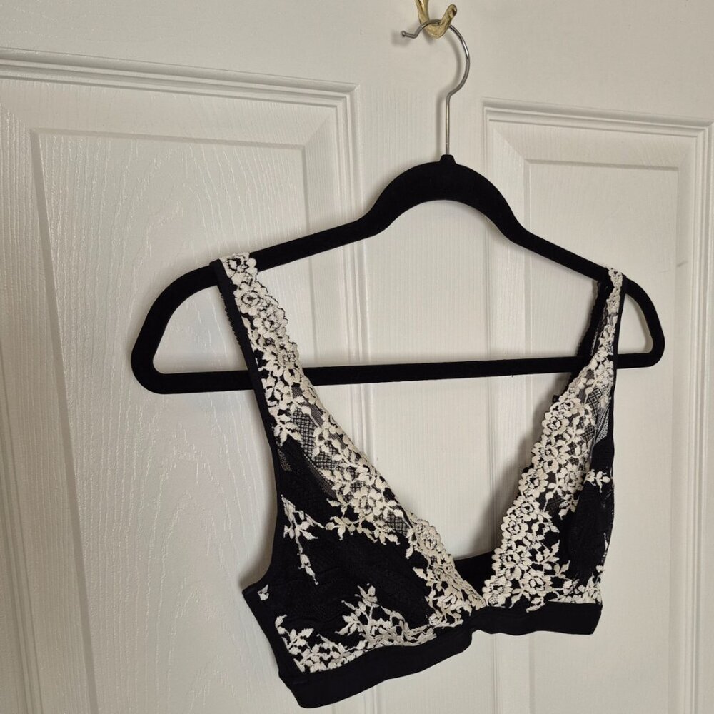 Wacoal Wireless Bra 38 - Picture 2 of 4